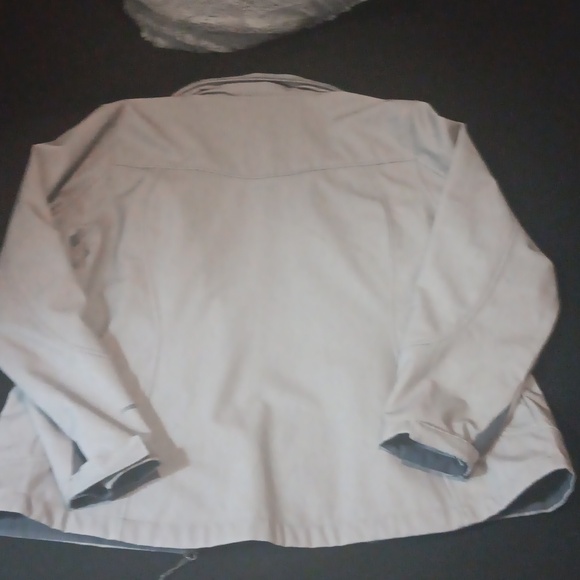 Jacket - Picture 3 of 4